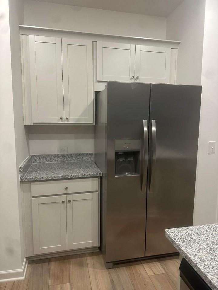 2482 Van Fleet Cir - Photo 4 of 10