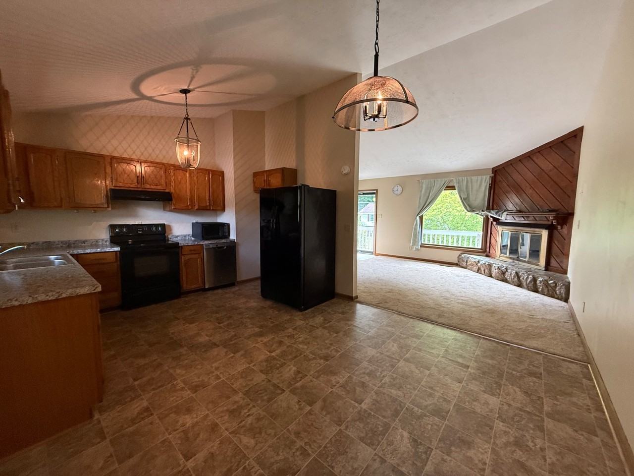 1013 Chippendale Rd - Photo 3 of 20