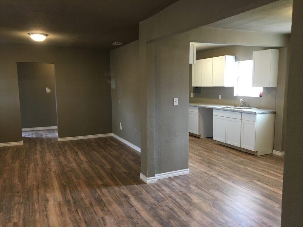 1106 E Nobles Ave - Photo 2 of 11