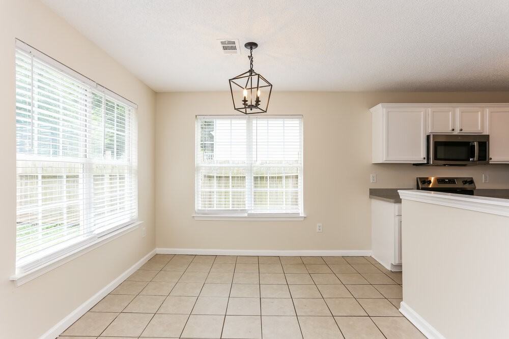 402 Lafayette St - Photo 6 of 16