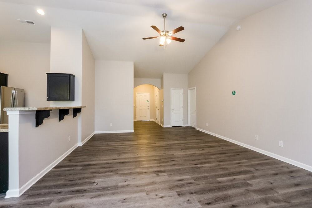 1230 Doby Springs Dr - Photo 3 of 16