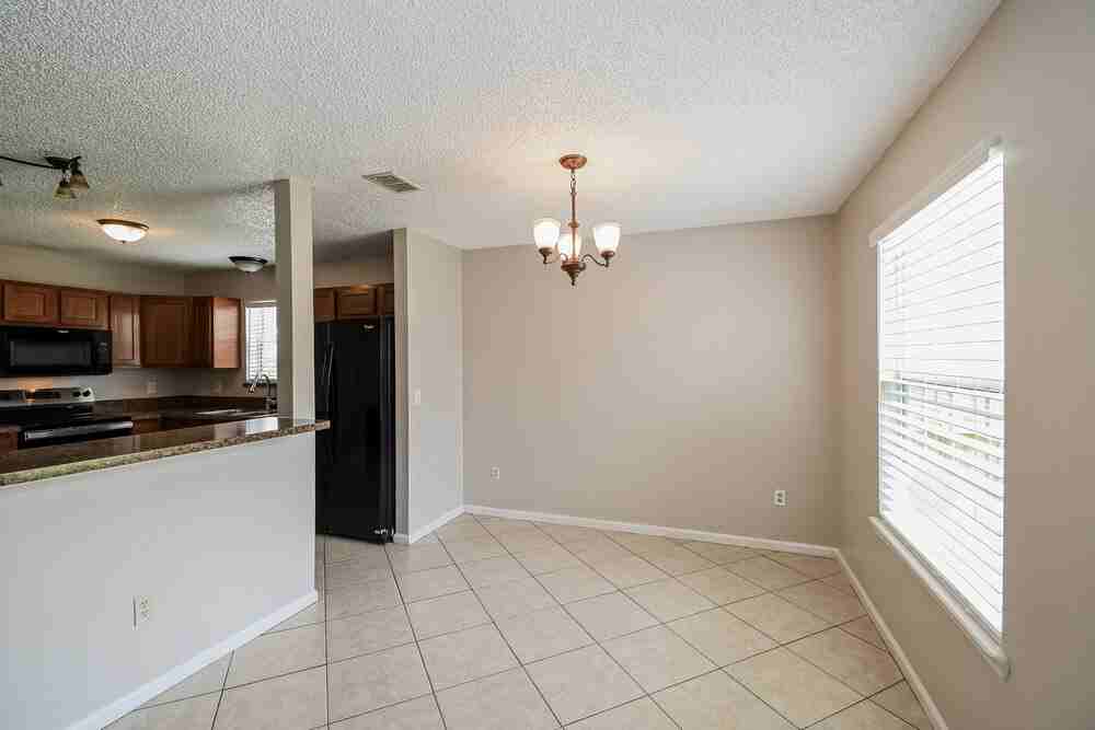 2943 Tuscarora Trl - Photo 5 of 16