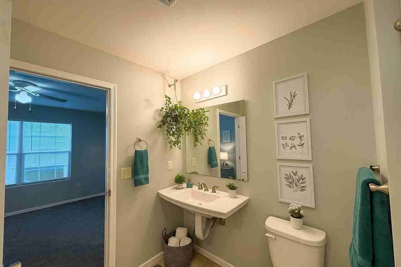 Cottonwood Crossing - Photo 3 of 41