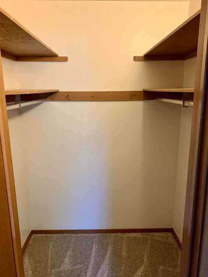 1966 Burton St Se - Photo 5 of 18