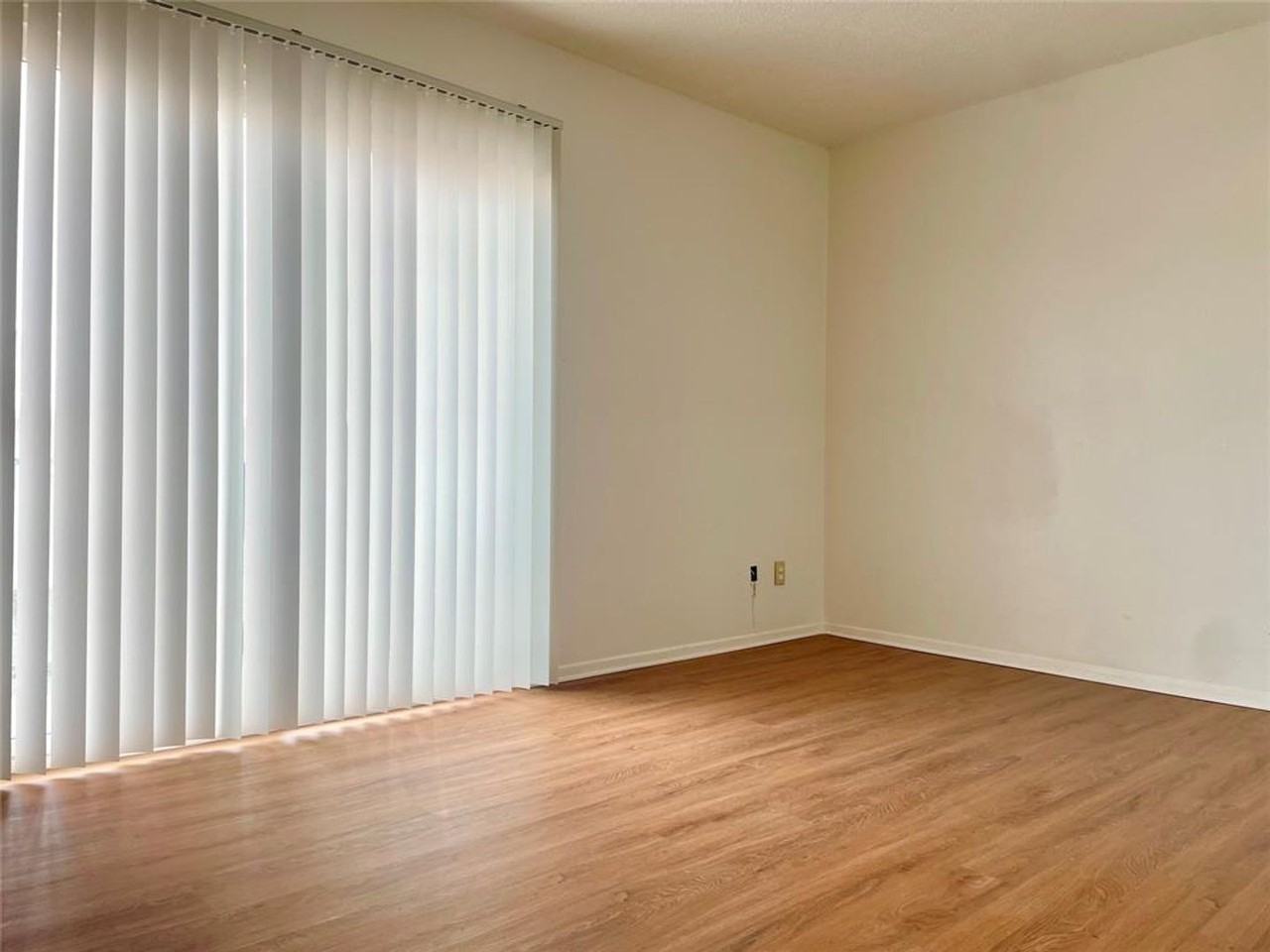 Windswept Cove Apartments (2705) - Photo 3 of 24