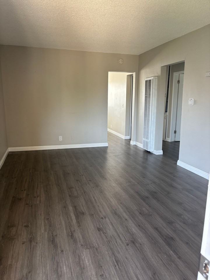 Mulberry Apartments 1 and 2 Bedrooms - Photo 5 of 10