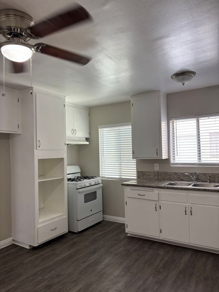 Mulberry Apartments 1 and 2 Bedrooms - Photo 2 of 10