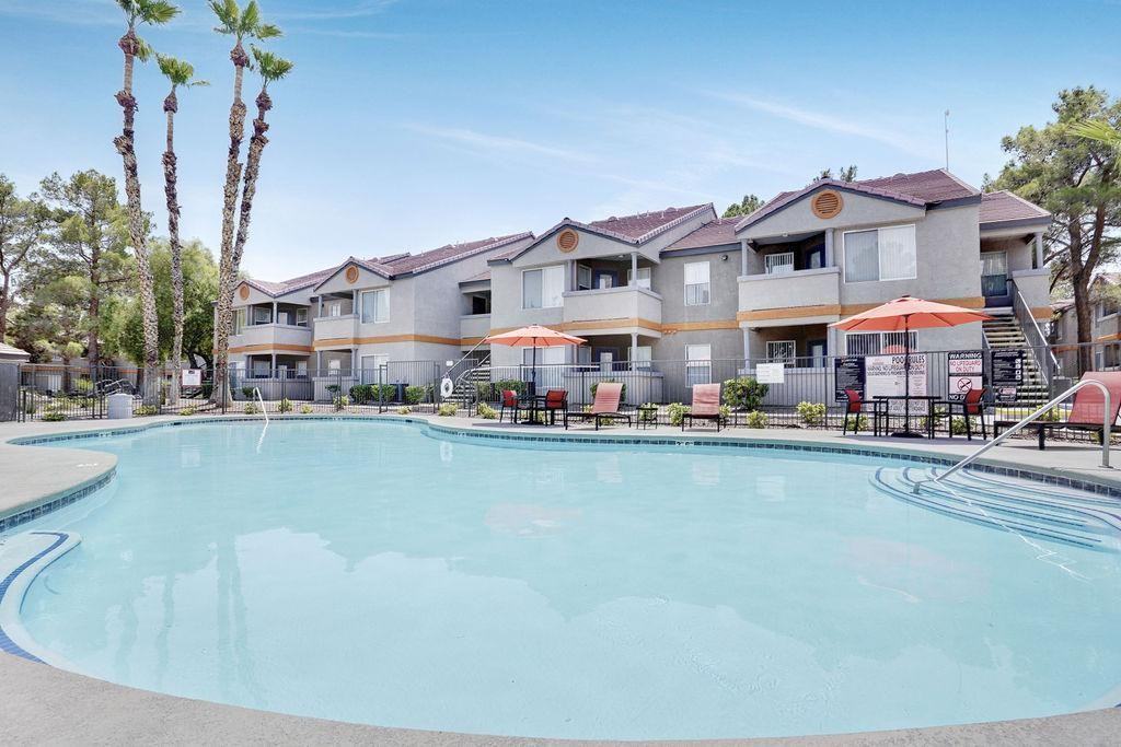 2051 N Torrey Pines Dr - Photo 7 of 22