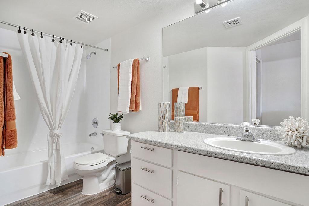 2051 N Torrey Pines Dr - Photo 3 of 22