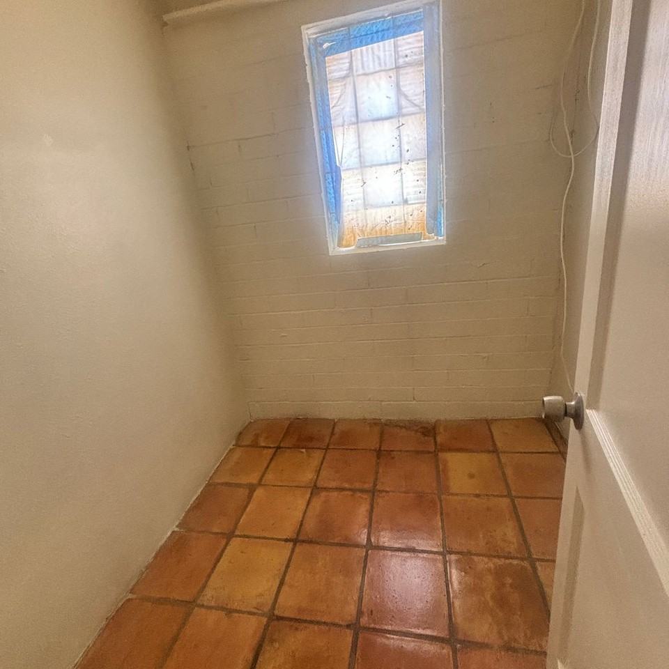 1409 S Mill - Photo 6 of 24