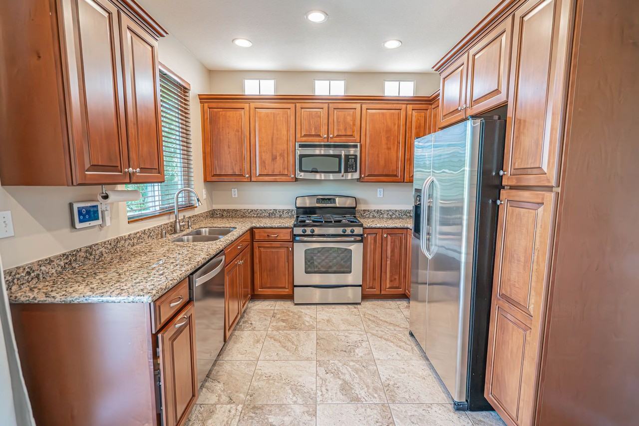 27909 Crown Court Cir #95 - Photo 3 of 19