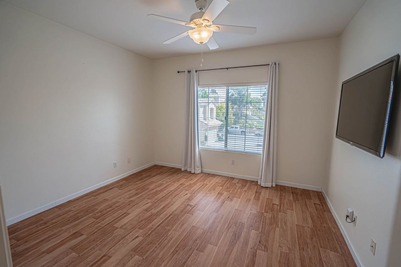 27909 Crown Court Cir #95 - Photo 6 of 19