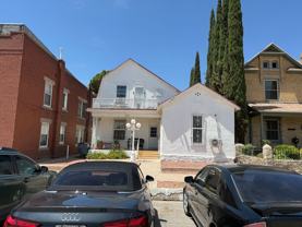 Central Location Beautiful  Remodel apartments complex - Photo 1 of 1