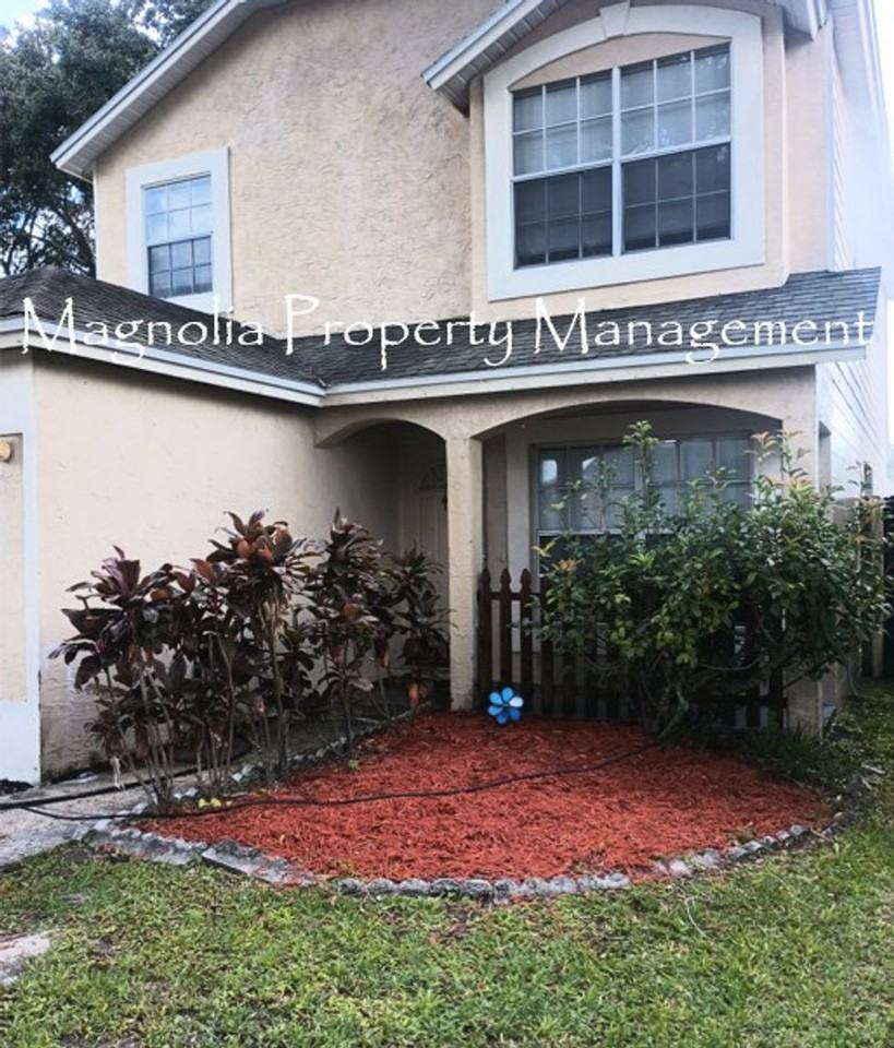 1070 Martin Boulevard - Photo 2 of 16