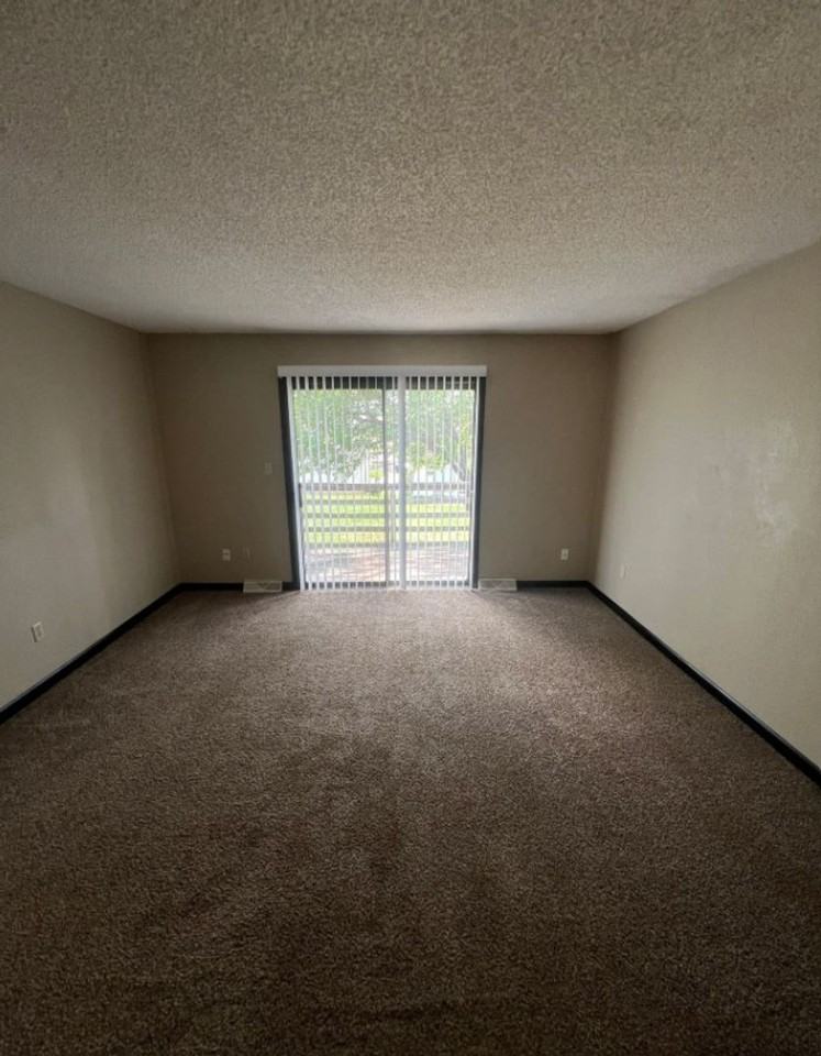 17305 E 48th Street Ct S - Photo 3 of 12