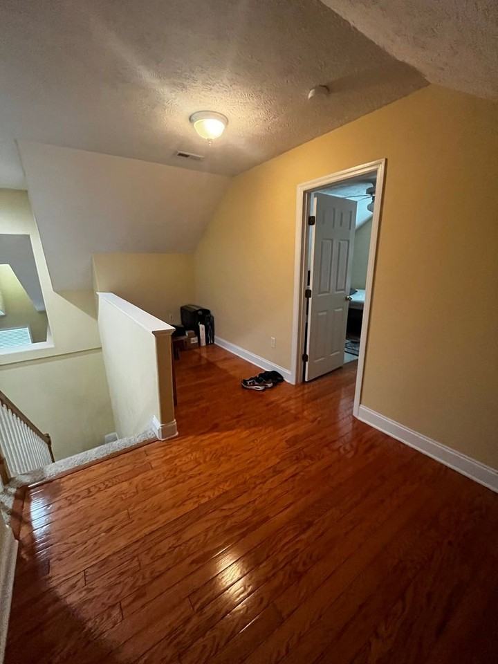 403 Neuchatel Rd - Photo 5 of 19