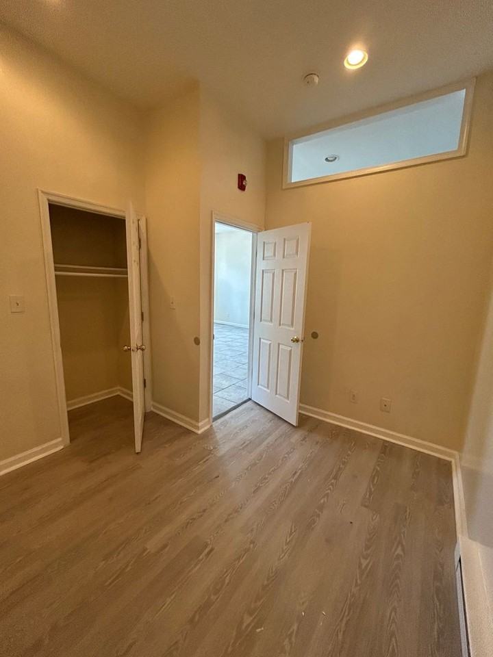 4700 Stenton Ave. - Photo 5 of 16