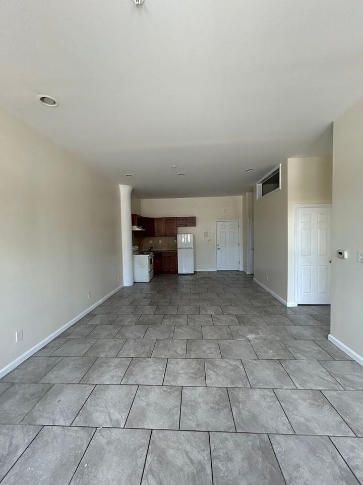 4700 Stenton Ave. - Photo 7 of 16