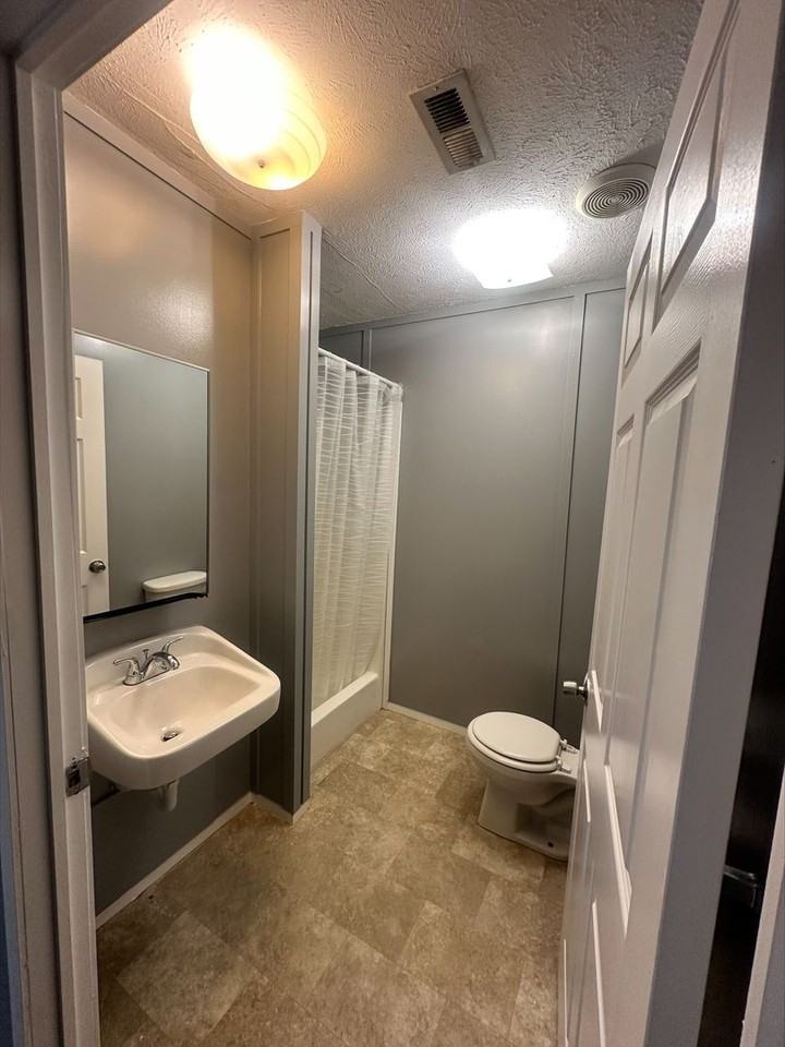 5198 Chaparral Rd Unit 53 - Photo 5 of 12