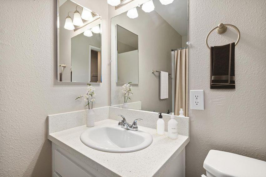 1250 S Euclid St - Photo 3 of 27