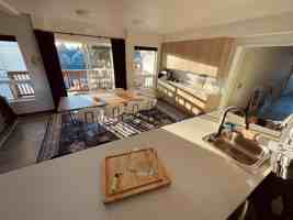 featured image of 1435 Ne 62nd Ave