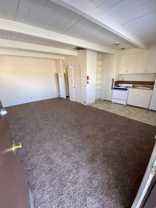 Grand - Photo 1 of 1