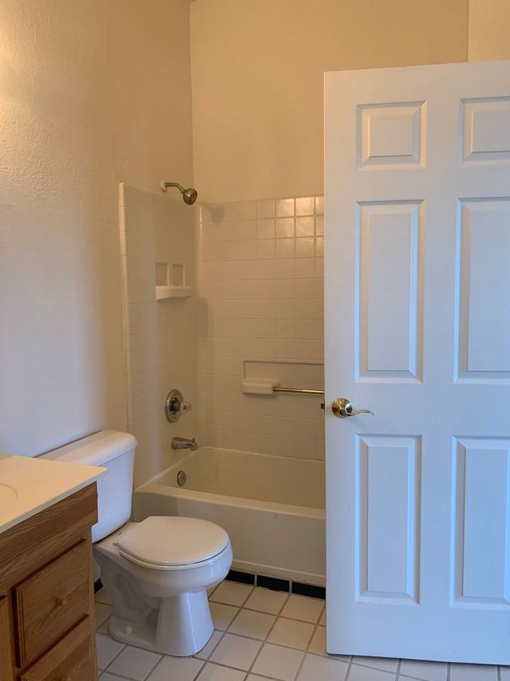 555 Broadway - Photo 7 of 14