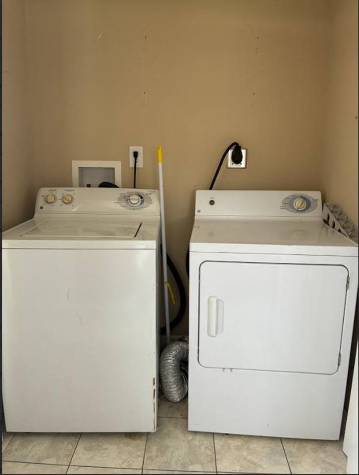 4875 Hanover Rd - Photo 5 of 7