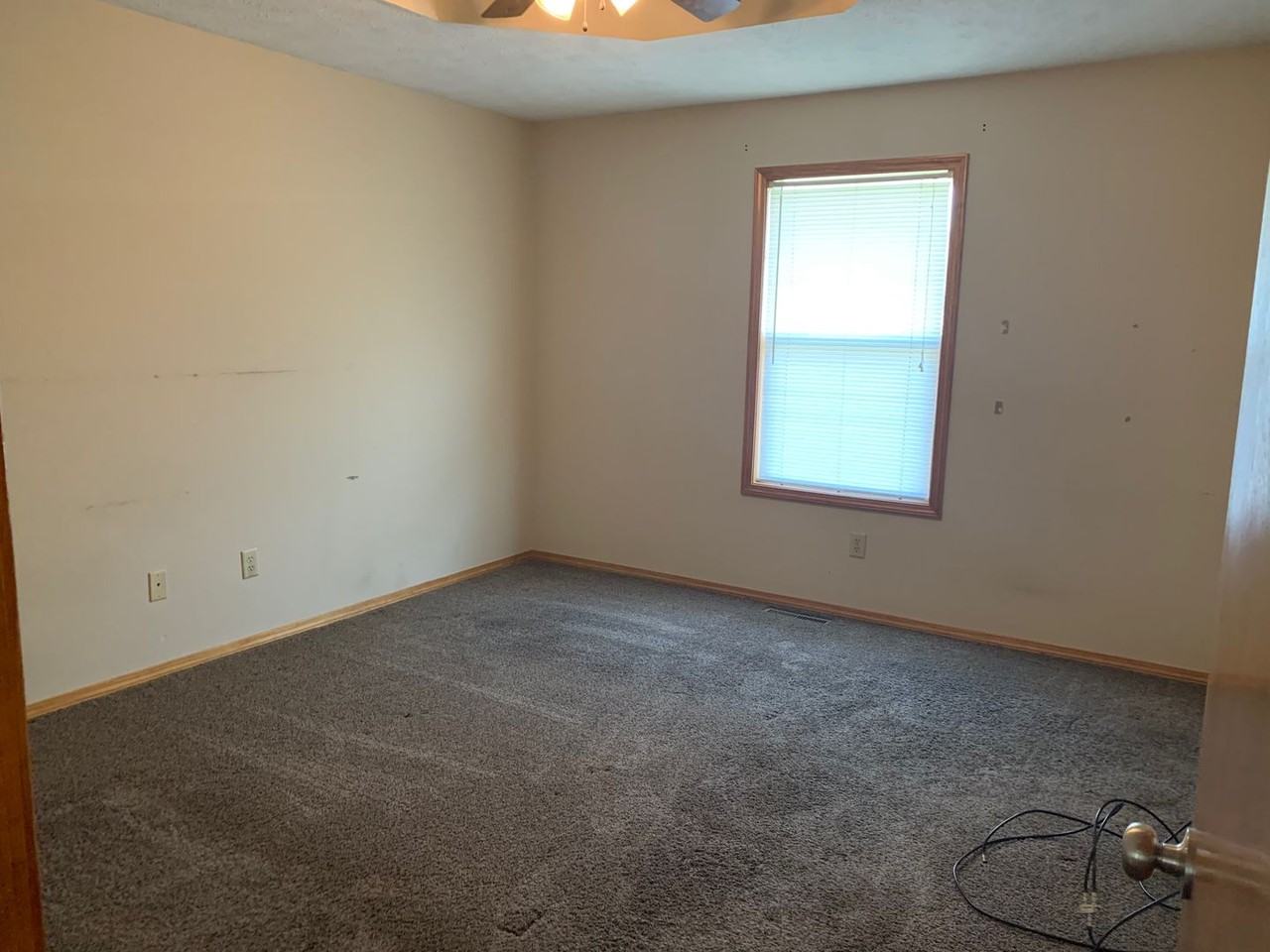 3845 W Roxbury St - Photo 6 of 12