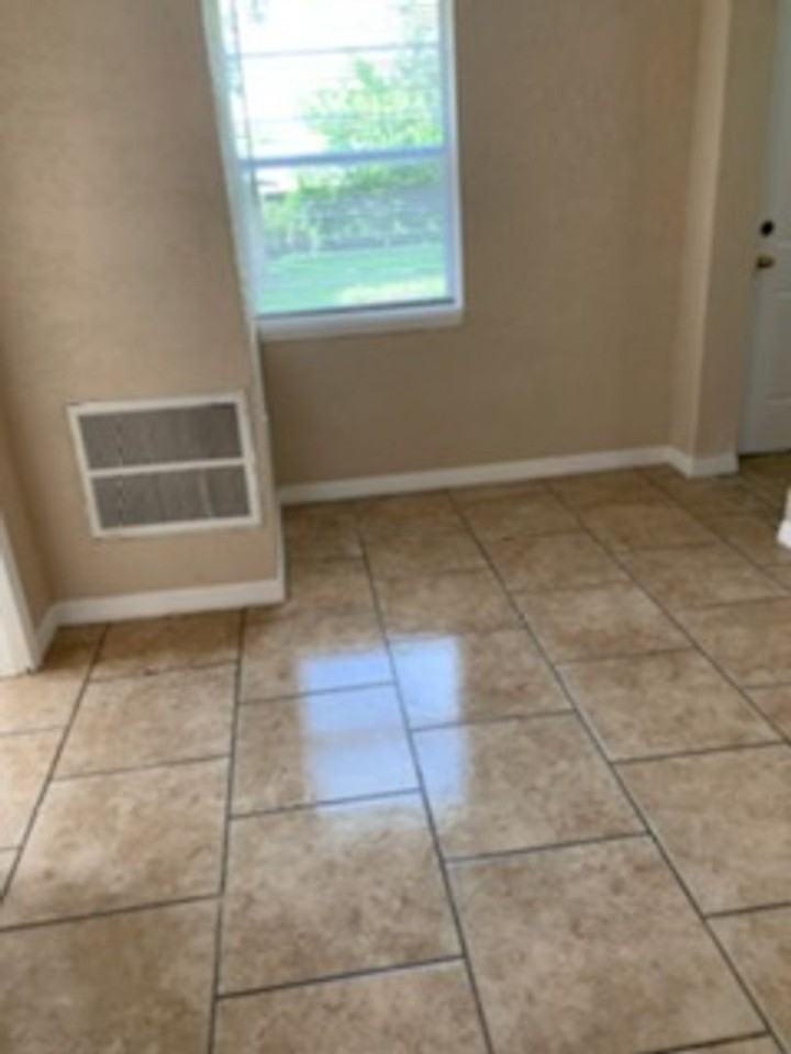 1838 E Elm Rd - Photo 2 of 12