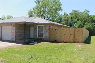 4035 S Locust Dr - Photo 1 of 1