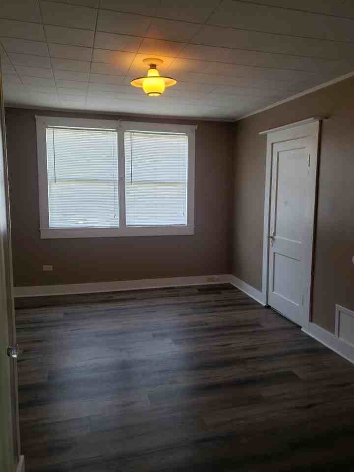 201 Naquin St - Photo 5 of 13