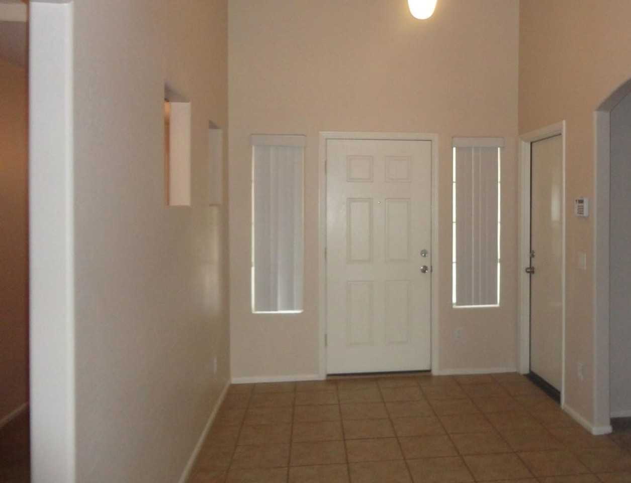 17449 W Mohave St - Photo 2 of 12