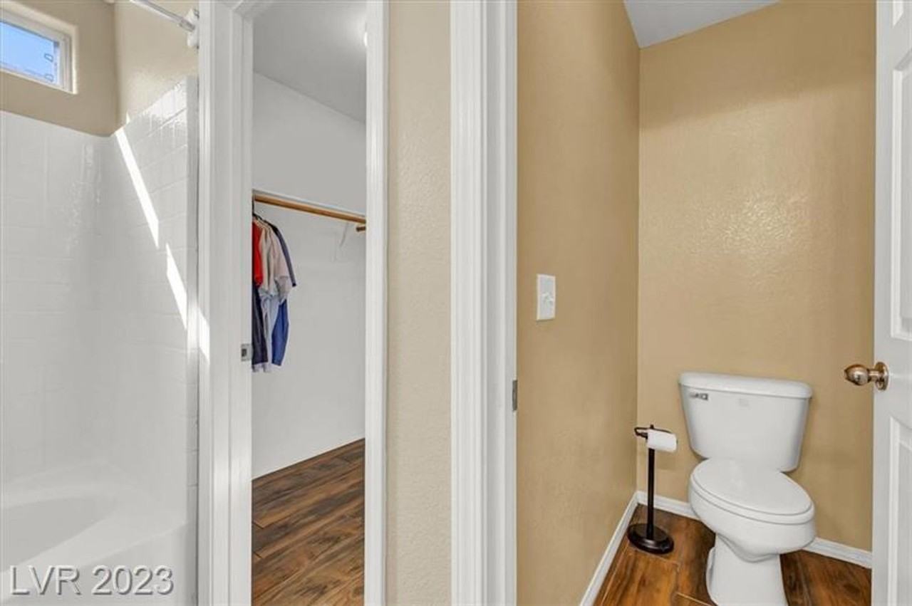 6870 Graceful Cloud Ave - Photo 5 of 13