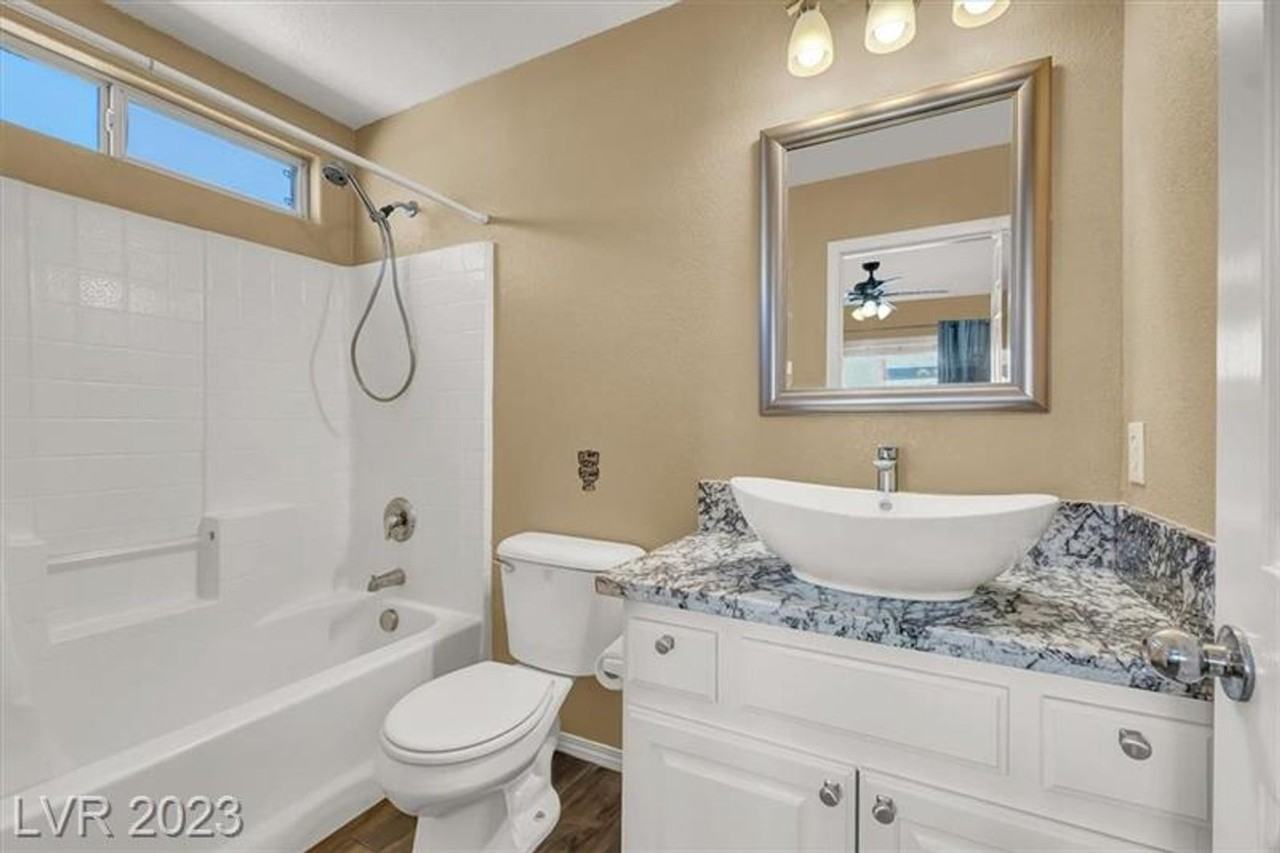 6870 Graceful Cloud Ave - Photo 6 of 13