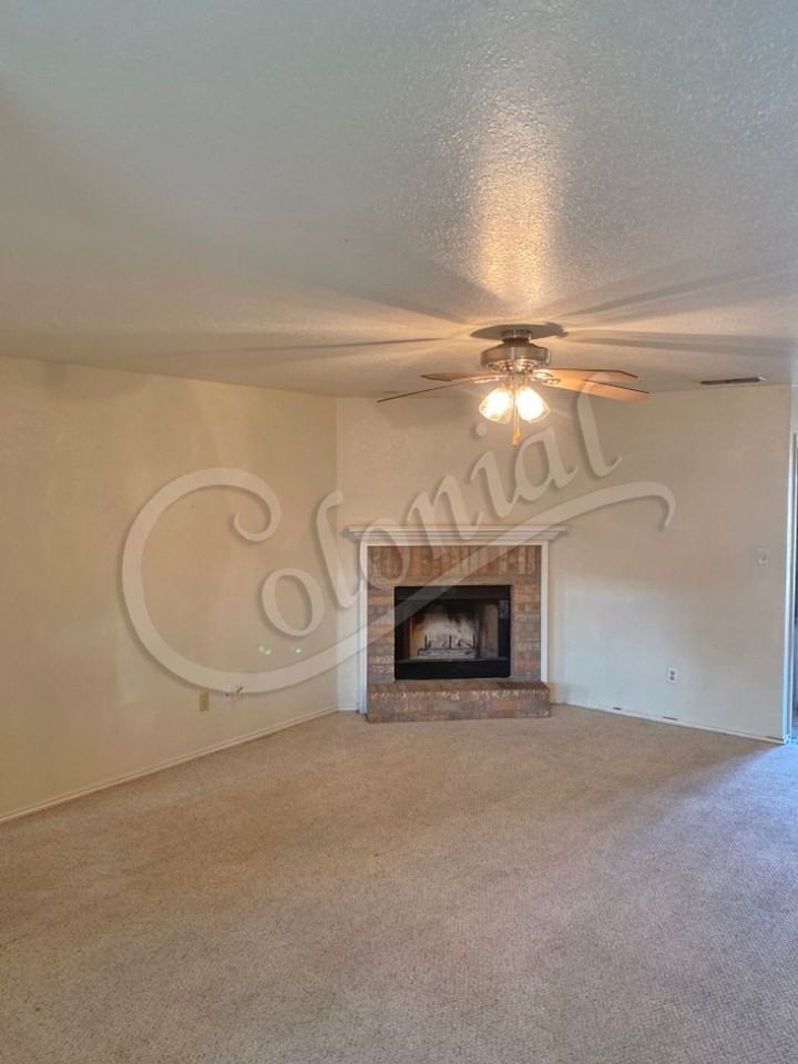 1803 Amethyst Dr - Photo 2 of 14