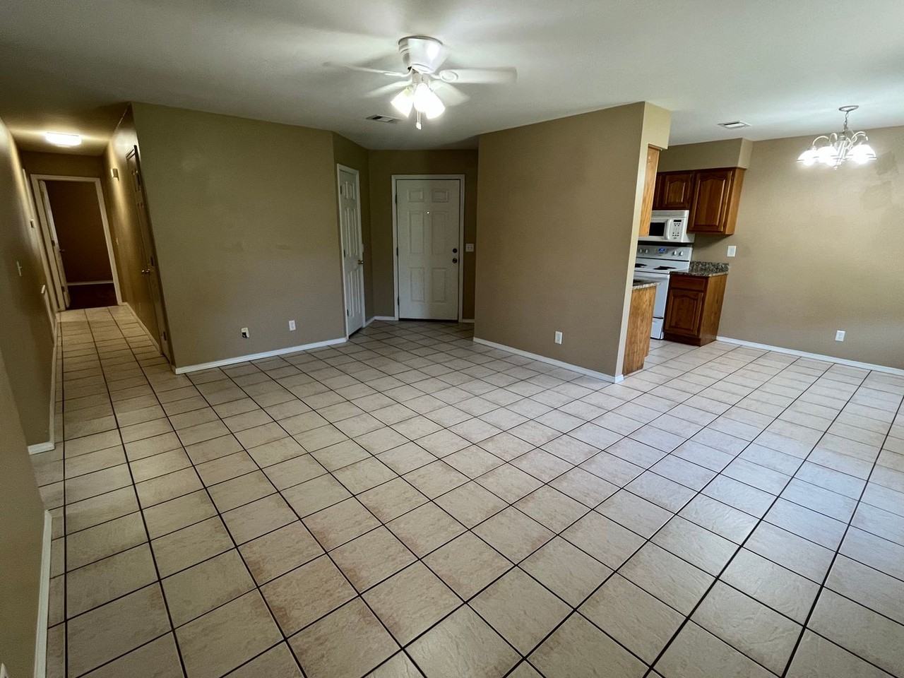 1210 E 13th St - Photo 3 of 15