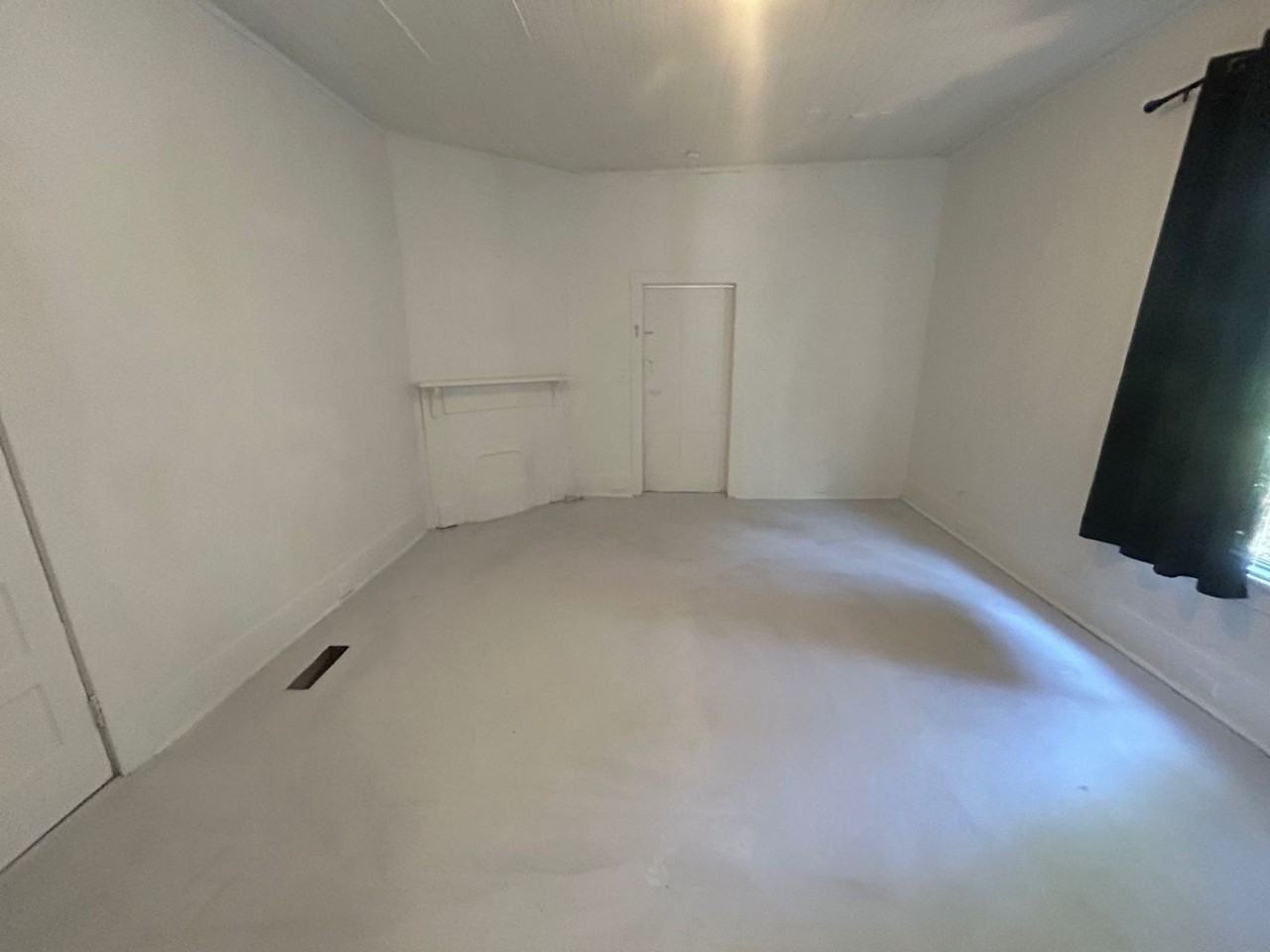 110 Huger Street - Photo 2 of 25