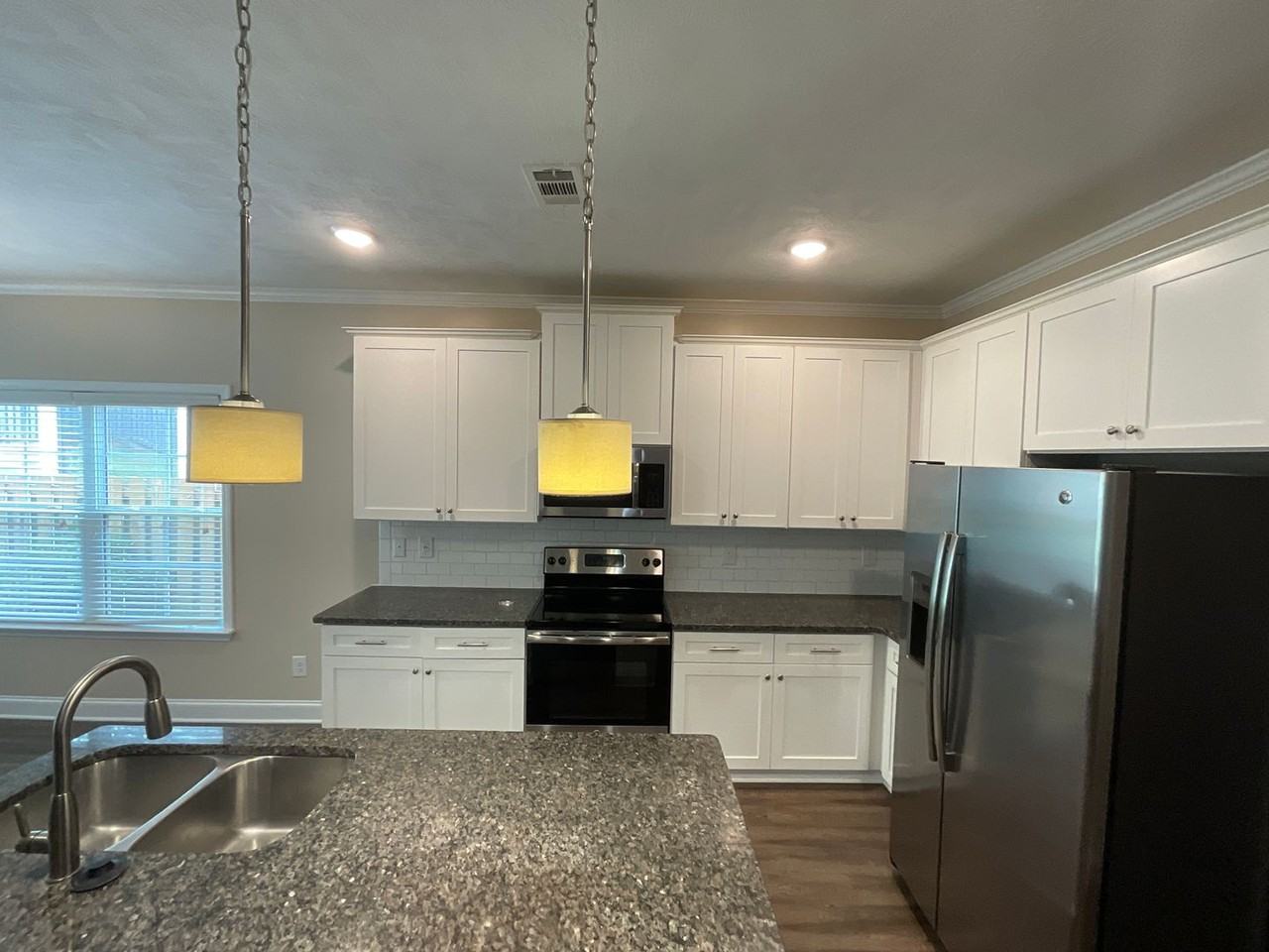 5798 Whispering Pines Way - Photo 5 of 28