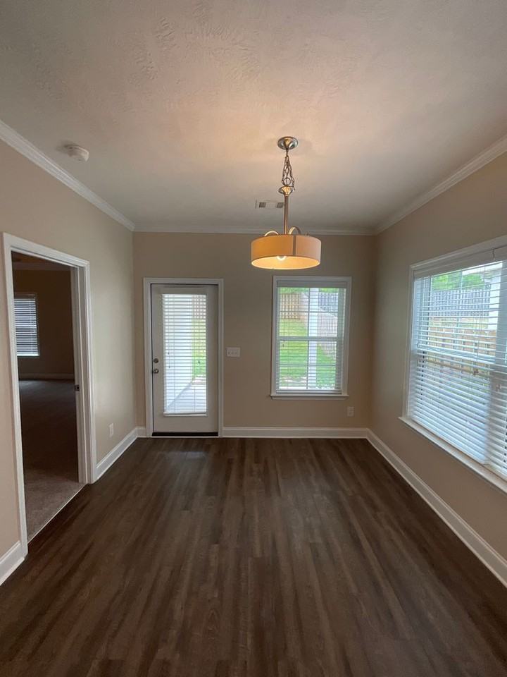 5798 Whispering Pines Way - Photo 6 of 28