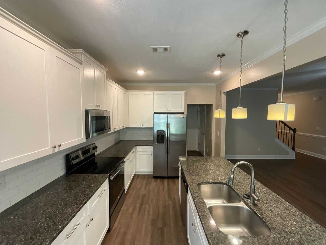 5798 Whispering Pines Way - Photo 7 of 28