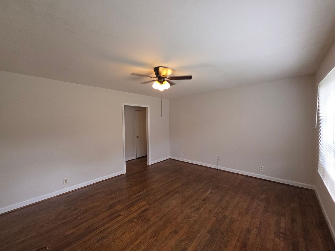 3721 Driftwood Dr - Photo 2 of 21