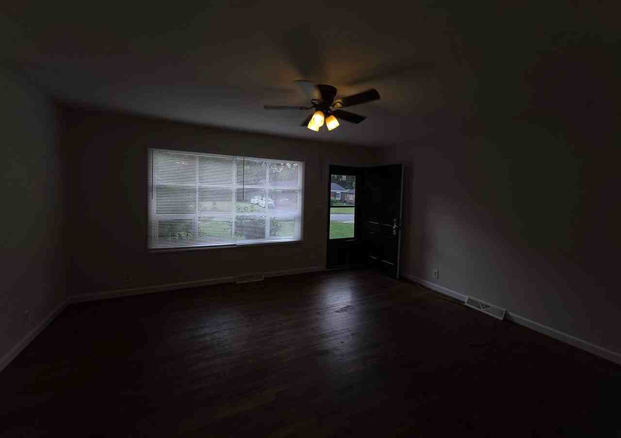 3721 Driftwood Dr - Photo 3 of 21