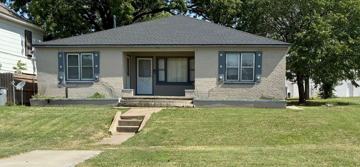 featured image of 813 Sw E Ave