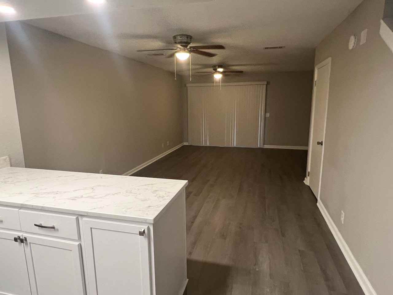 128 Inlet Reach Cir - Photo 3 of 10