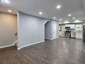 1618 16th St Se - Photo 1 of 1