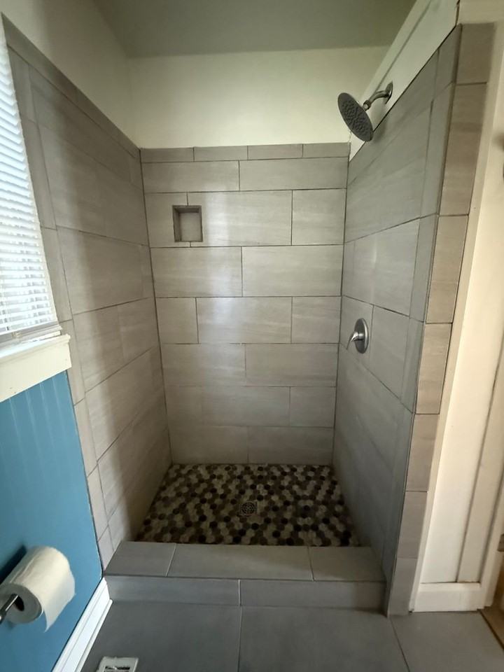 1608 E Sprague St - Photo 3 of 10