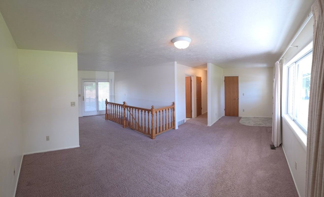 628 E 10000 S - Photo 3 of 31