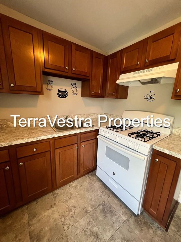 206 S White Horse Pike - Photo 2 of 19