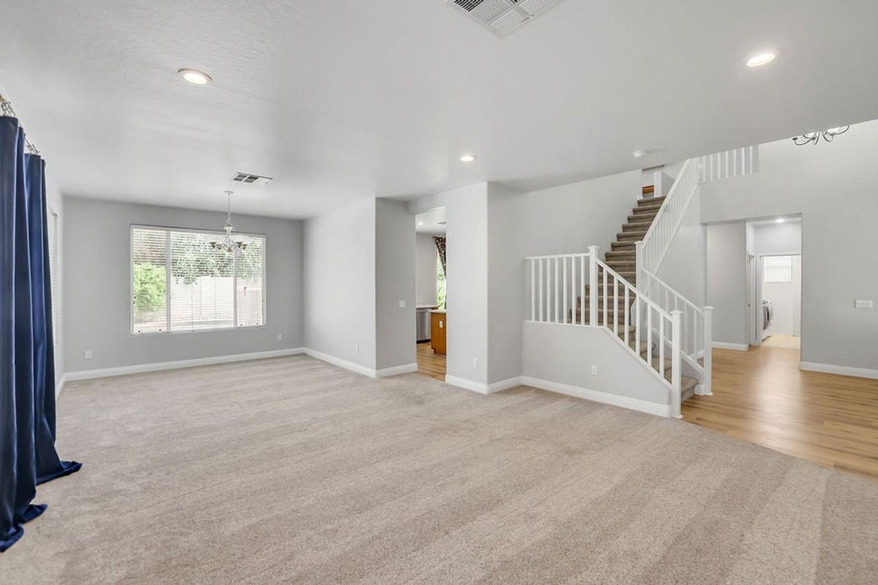2922 E Lexington Ave - Photo 5 of 43